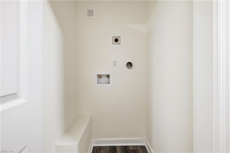 Photo 18 of 21 residential for sale in Hampton virginia