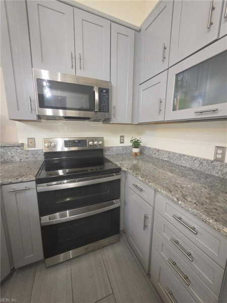 Photo 5 of 10 residential for sale in Virginia Beach virginia