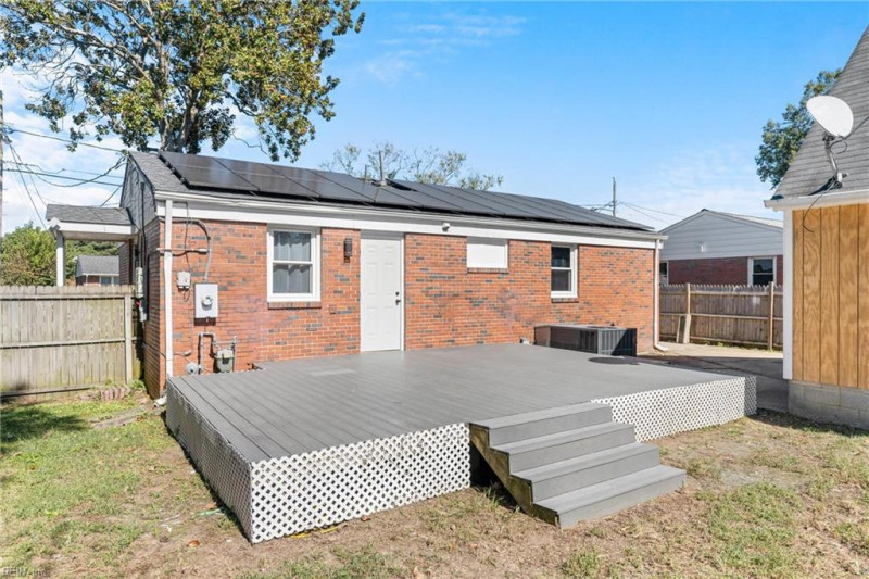 Photo 20 of 24 residential for sale in Chesapeake virginia