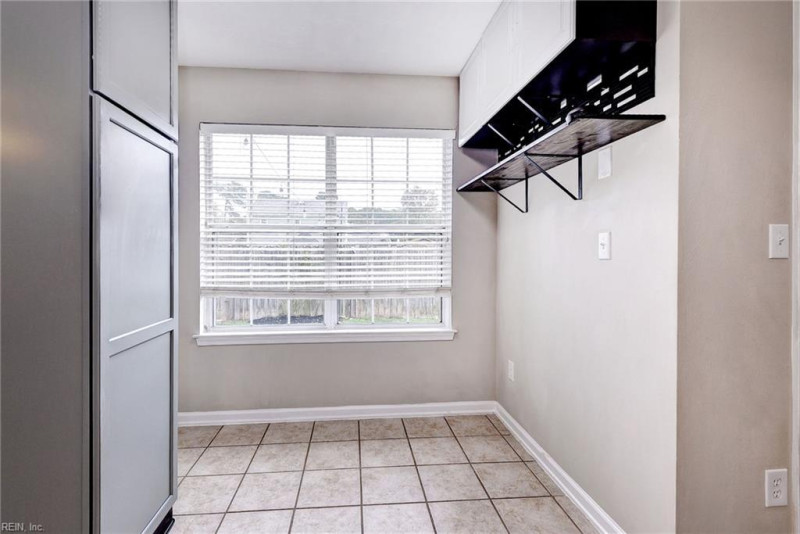 Photo 10 of 34 residential for sale in Newport News virginia