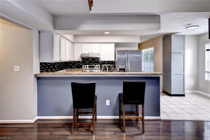 Photo 13 of 34 residential for sale in Newport News virginia