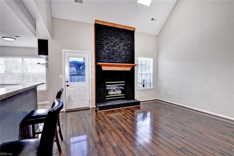 Photo 17 of 34 residential for sale in Newport News virginia