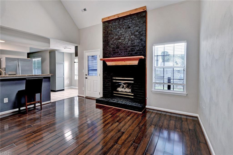 Photo 18 of 34 residential for sale in Newport News virginia
