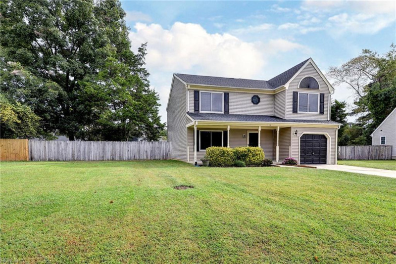Photo 3 of 34 residential for sale in Newport News virginia