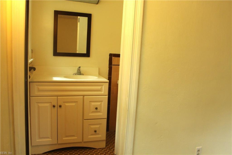 Photo 14 of 22 residential for sale in Hampton virginia Photo 14 of 22 residential for sale in Hampton virginia