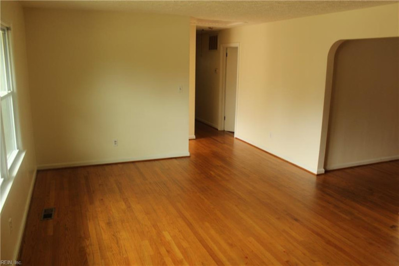 Photo 5 of 22 residential for sale in Hampton virginia Photo 5 of 22 residential for sale in Hampton virginia