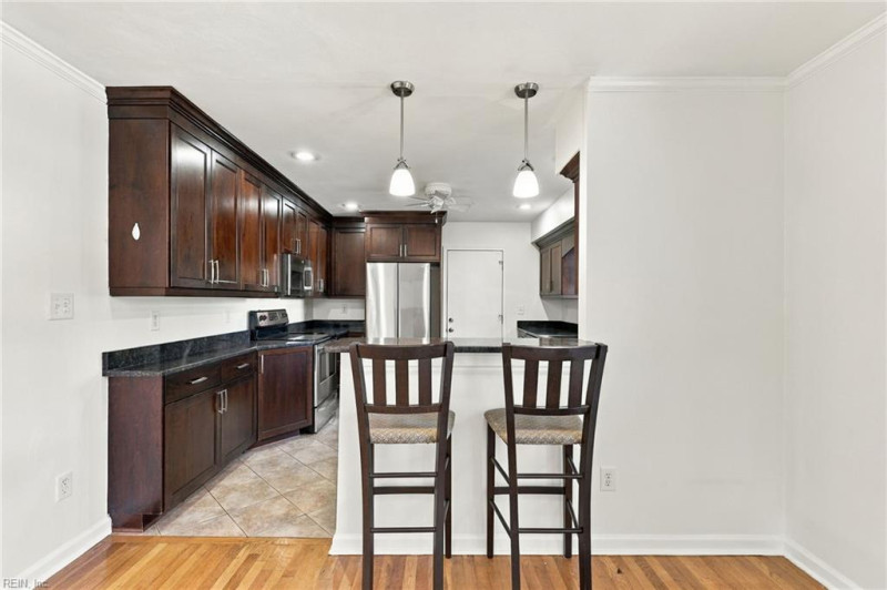 Photo 11 of 32 residential for sale in Virginia Beach virginia