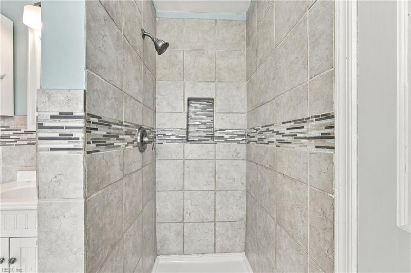 Photo 25 of 32 residential for sale in Virginia Beach virginia