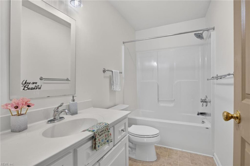 Photo 18 of 32 residential for sale in Hampton virginia