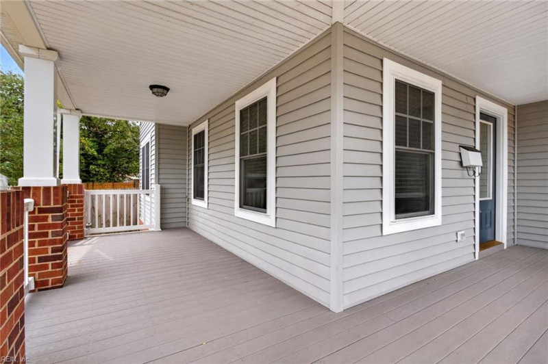 Photo 2 of 32 residential for sale in Hampton virginia