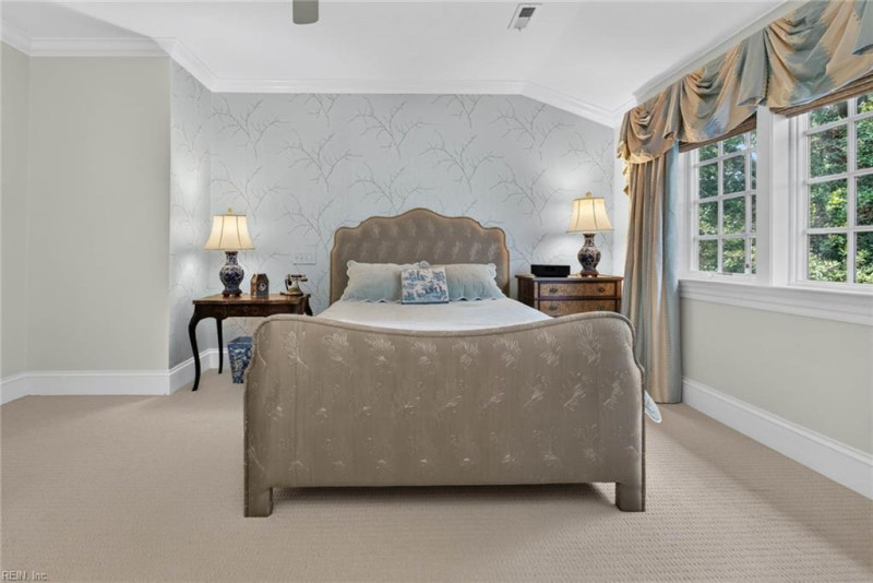 Photo 25 of 47 residential for sale in Virginia Beach virginia