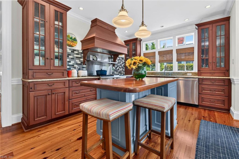 Photo 8 of 47 residential for sale in Virginia Beach virginia