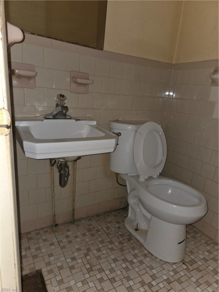 Photo 24 of 31 residential for sale in Hampton virginia