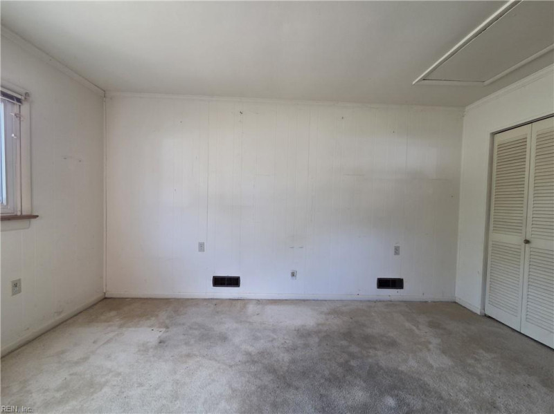 Photo 26 of 31 residential for sale in Hampton virginia