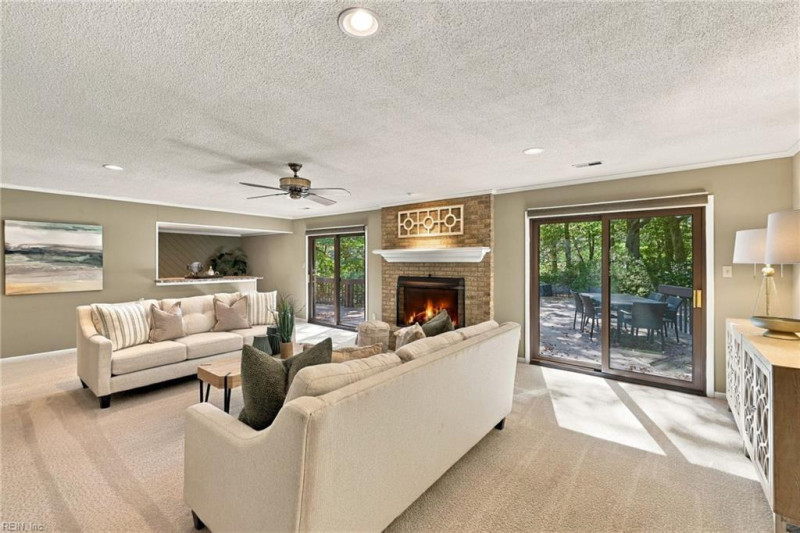 Photo 10 of 42 residential for sale in Virginia Beach virginia