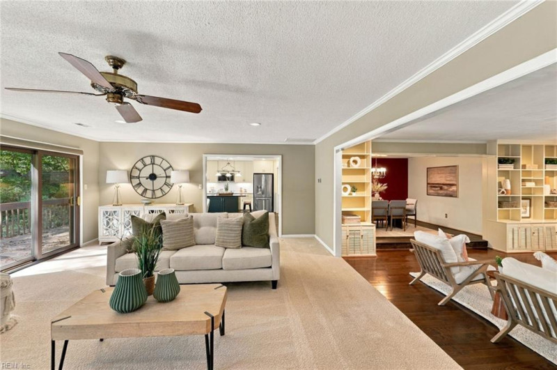 Photo 11 of 42 residential for sale in Virginia Beach virginia