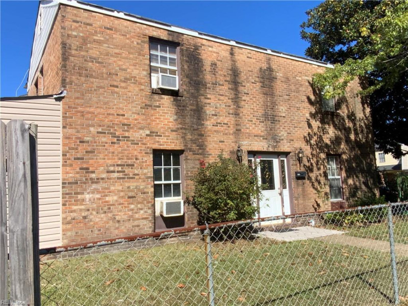 Photo 3 of 5 residential for sale in Virginia Beach virginia Photo 3 of 5 residential for sale in Virginia Beach virginia