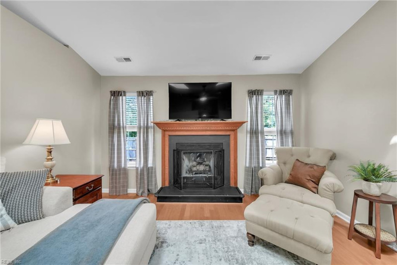 Photo 12 of 49 residential for sale in Newport News virginia