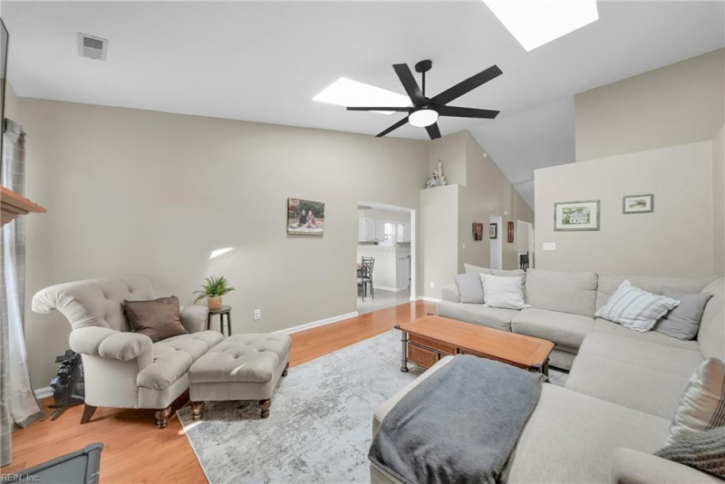 Photo 13 of 49 residential for sale in Newport News virginia