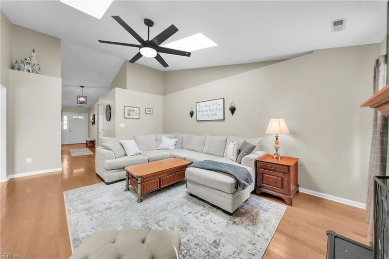 Photo 14 of 49 residential for sale in Newport News virginia