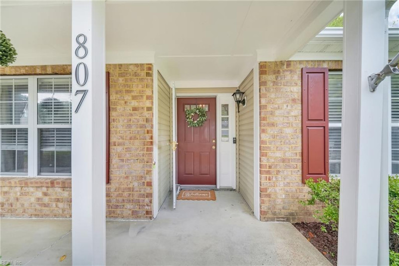 Photo 4 of 49 residential for sale in Newport News virginia