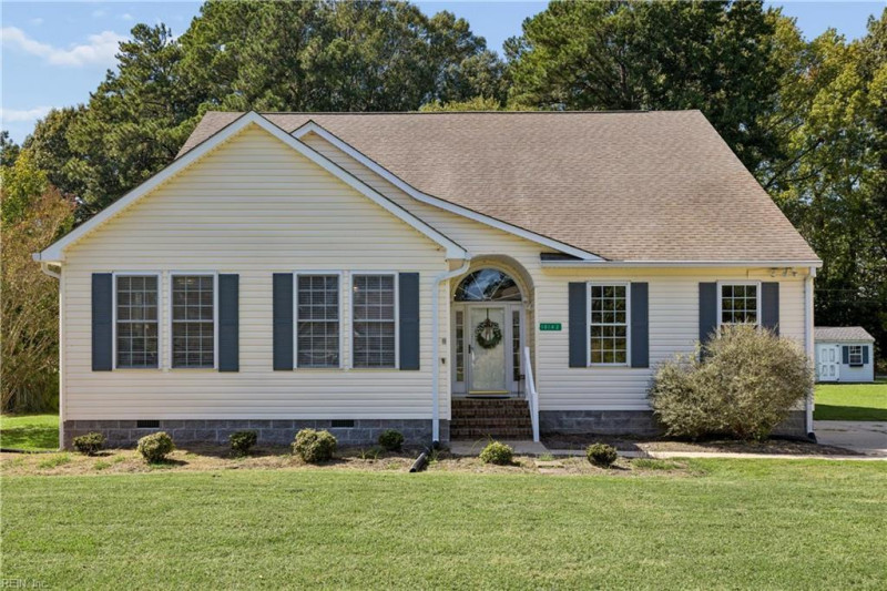 Photo 1 of 50 residential for sale in Isle of Wight County virginia