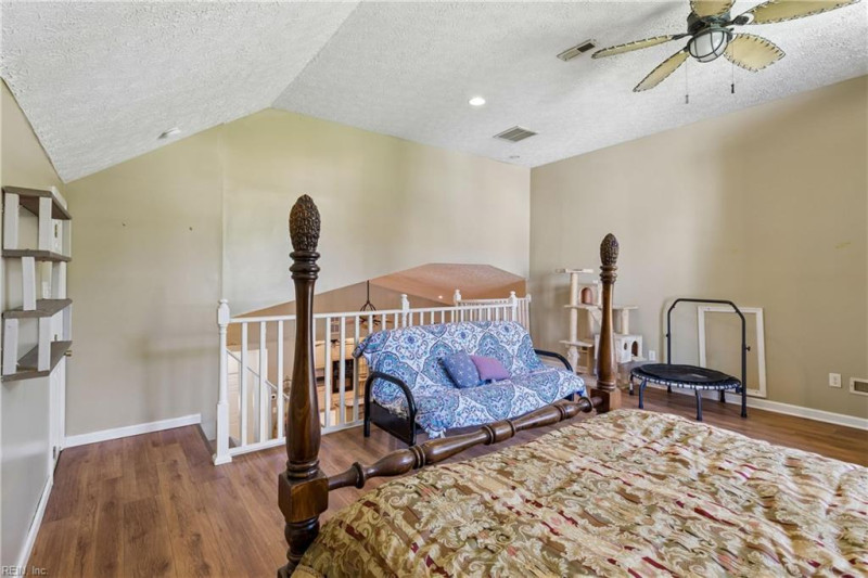 Photo 27 of 50 residential for sale in Isle of Wight County virginia