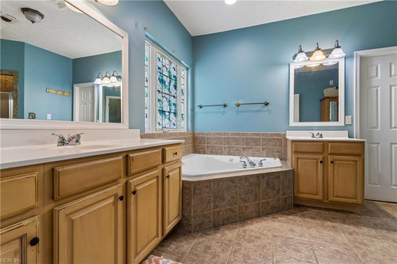 Photo 32 of 50 residential for sale in Isle of Wight County virginia