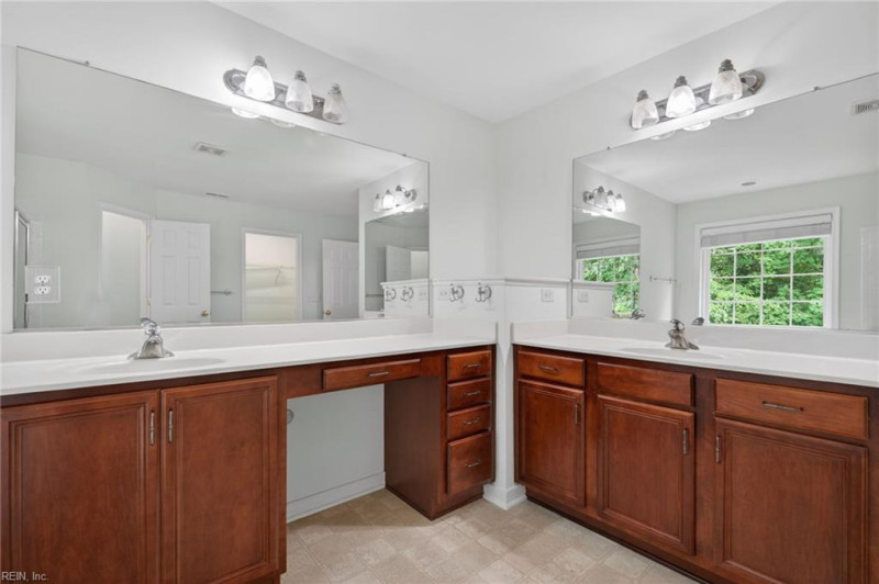 Photo 30 of 50 residential for sale in York County virginia