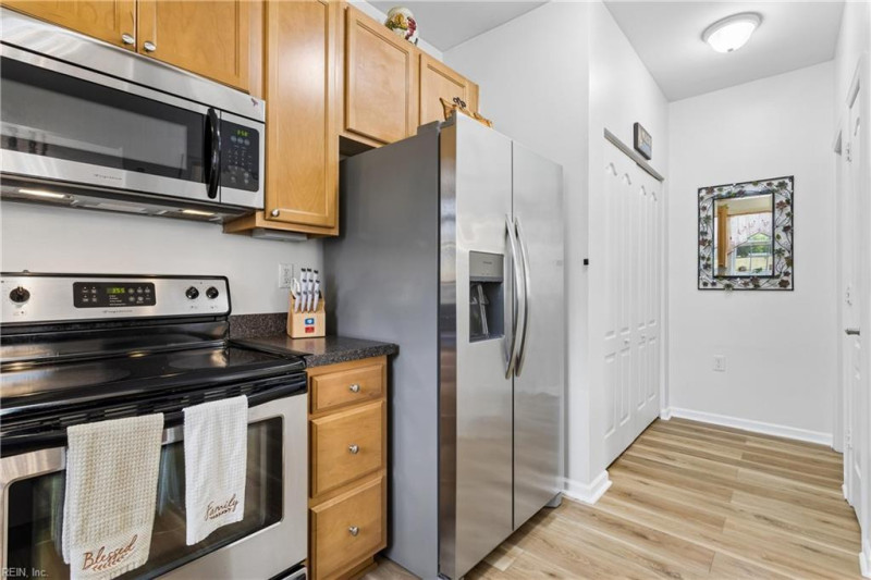 Photo 14 of 43 residential for sale in Chesapeake virginia