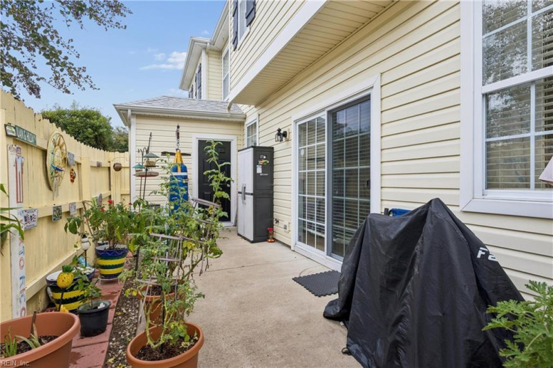 Photo 31 of 43 residential for sale in Chesapeake virginia