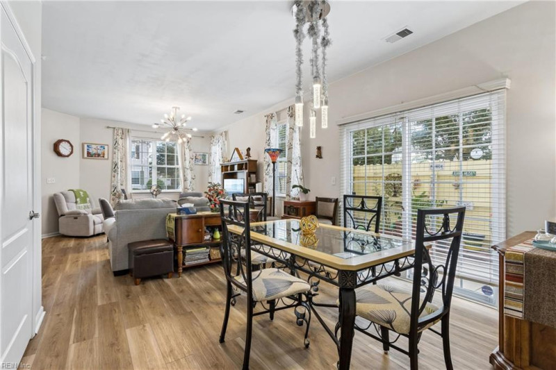 Photo 9 of 43 residential for sale in Chesapeake virginia