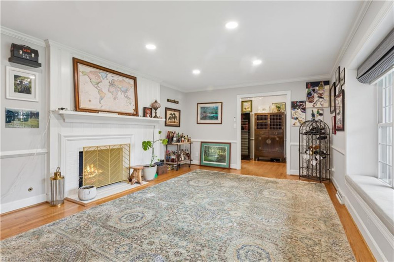 Photo 11 of 40 residential for sale in Newport News virginia