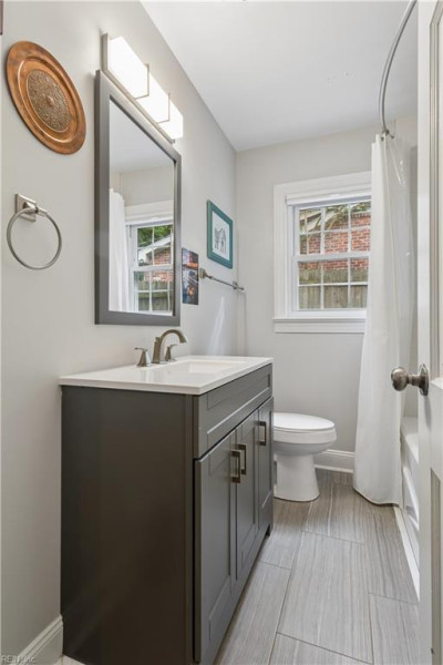 Photo 15 of 40 residential for sale in Newport News virginia