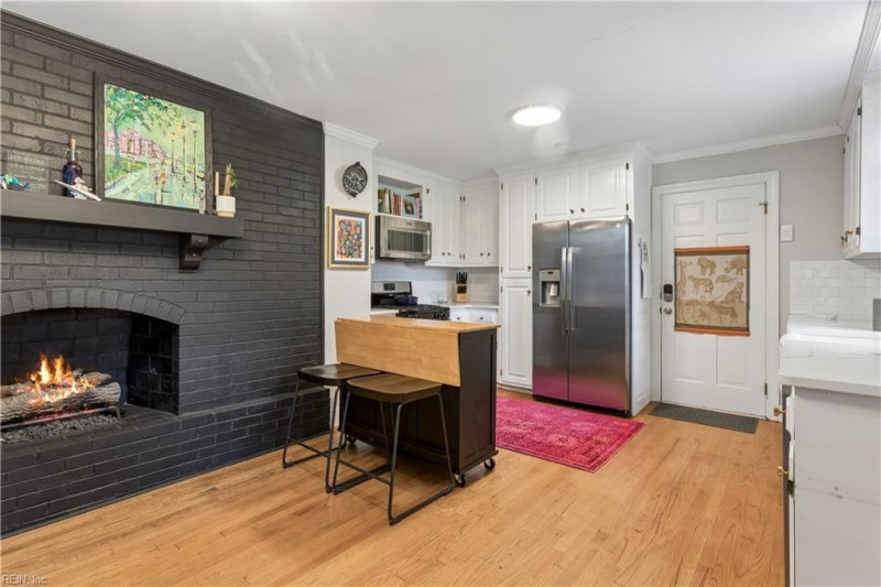 Photo 34 of 40 residential for sale in Newport News virginia