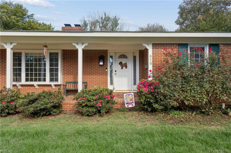 Photo 6 of 40 residential for sale in Newport News virginia