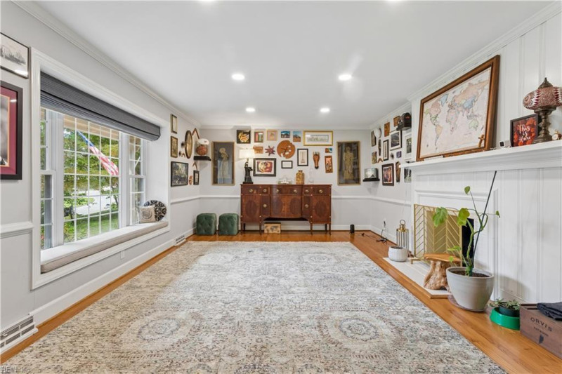 Photo 7 of 40 residential for sale in Newport News virginia