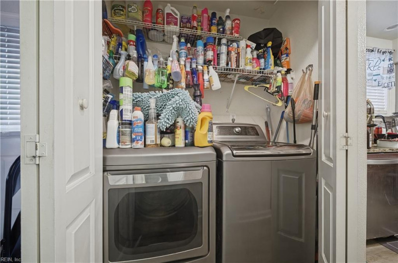 Photo 11 of 22 residential for sale in Portsmouth virginia