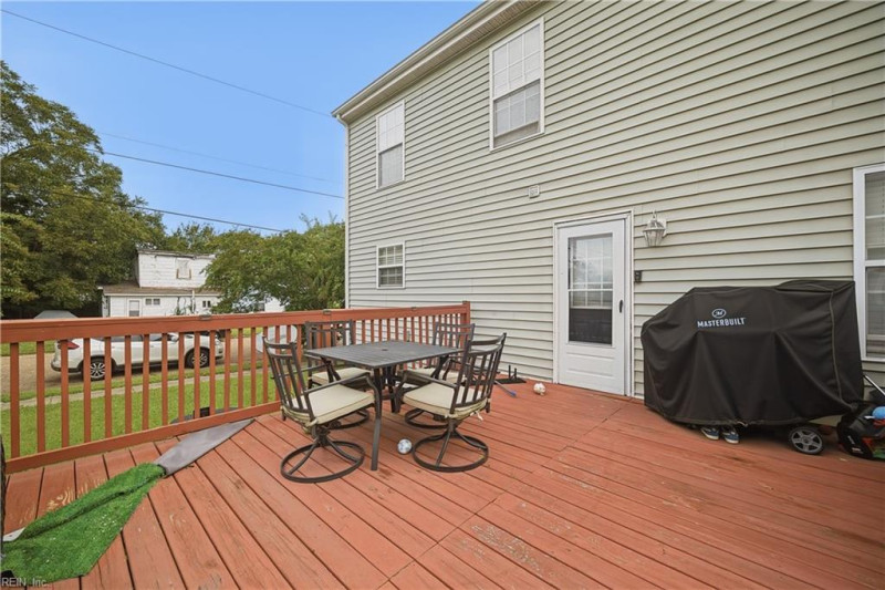 Photo 19 of 22 residential for sale in Portsmouth virginia
