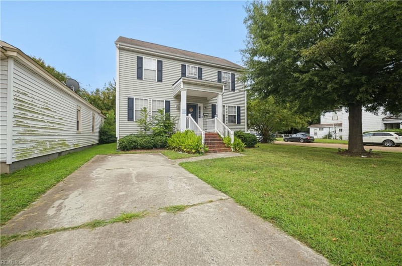 Photo 2 of 22 residential for sale in Portsmouth virginia