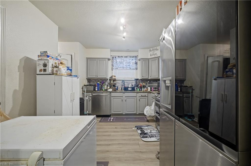 Photo 7 of 22 residential for sale in Portsmouth virginia