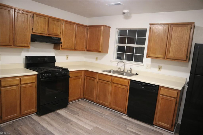Photo 9 of 27 residential for sale in Suffolk virginia Photo 9 of 27 residential for sale in Suffolk virginia