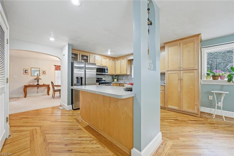 Photo 10 of 50 residential for sale in Norfolk virginia