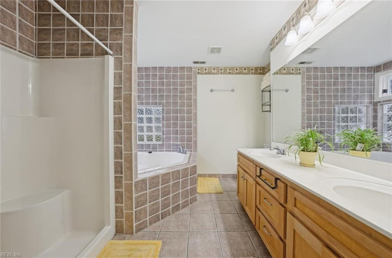 Photo 23 of 50 residential for sale in Norfolk virginia