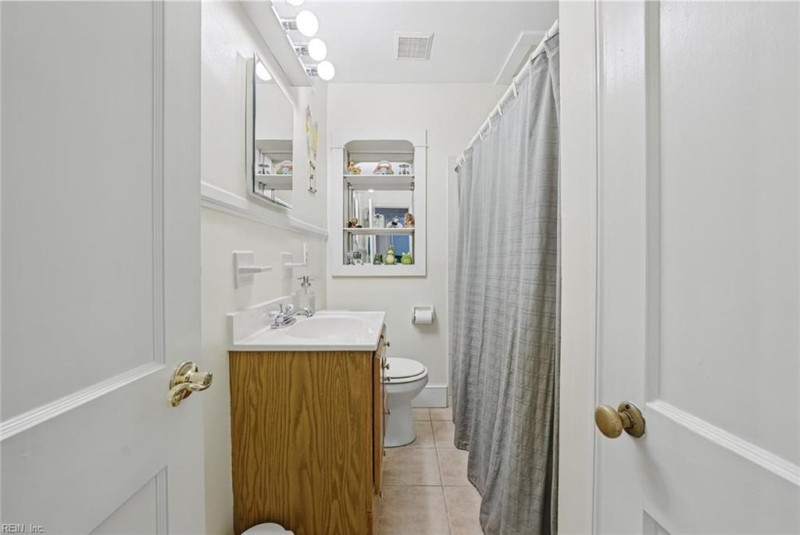 Photo 32 of 50 residential for sale in Norfolk virginia