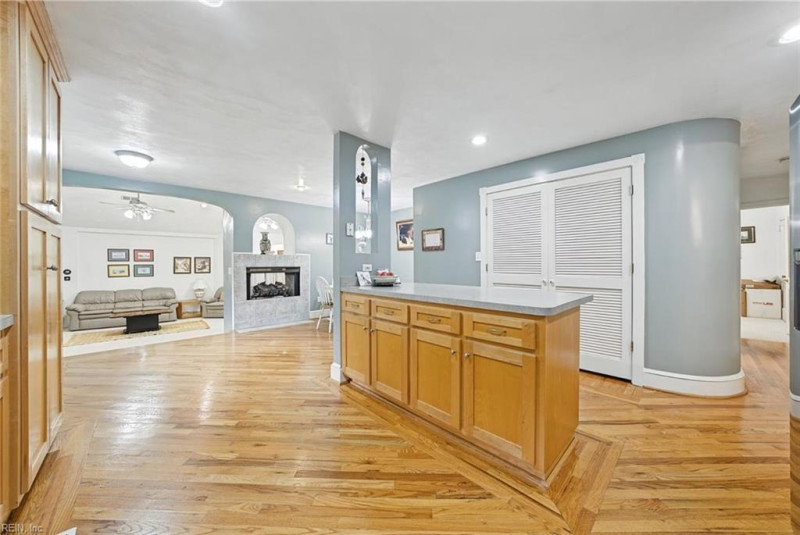 Photo 8 of 50 residential for sale in Norfolk virginia