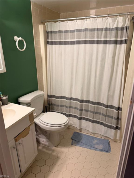 Photo 8 of 11 residential for sale in Virginia Beach virginia