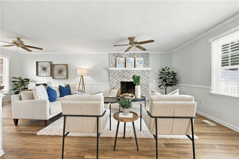 Photo 11 of 50 residential for sale in Chesapeake virginia