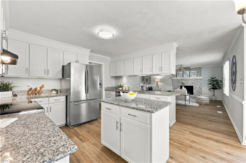 Photo 19 of 50 residential for sale in Chesapeake virginia