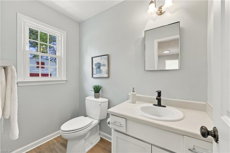 Photo 23 of 50 residential for sale in Chesapeake virginia